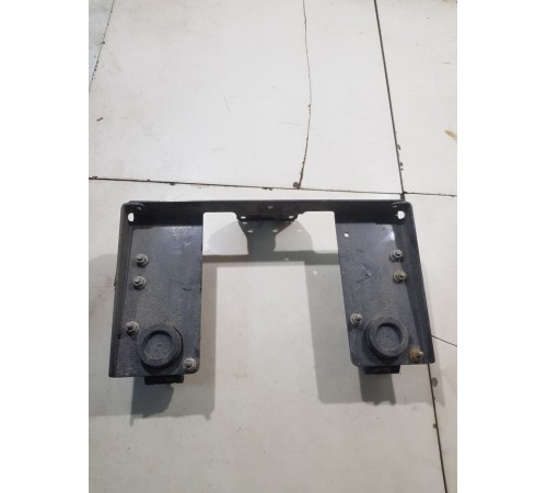 Кронштейн розеток за кабиной