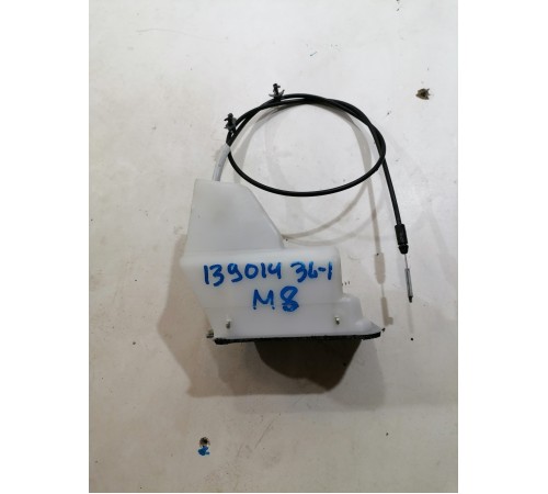 Передний замок правой сдвижной двери