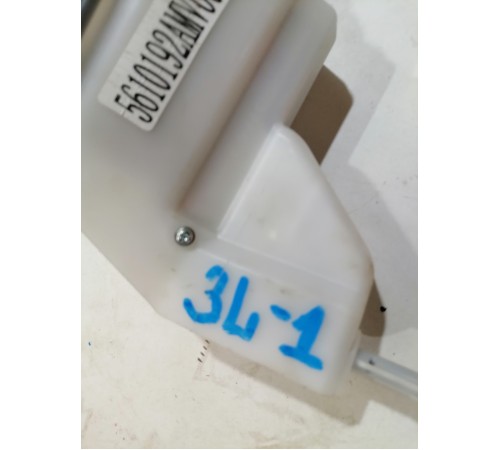 Передний замок правой сдвижной двери