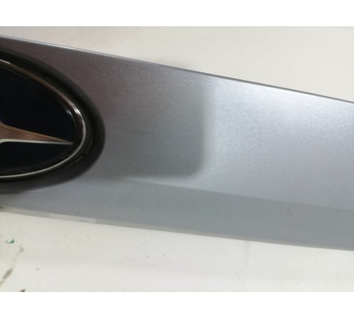 Накладка двери багажника задняя