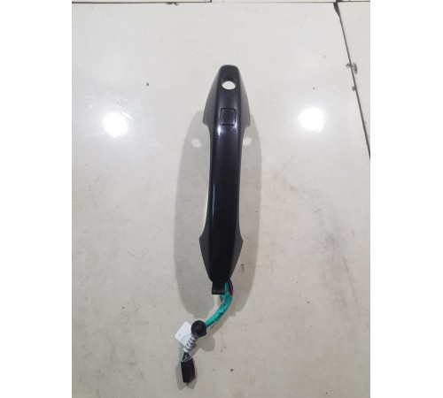 Ручка двери передняя левая внешняя