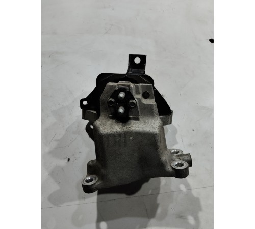 Опора двигателя