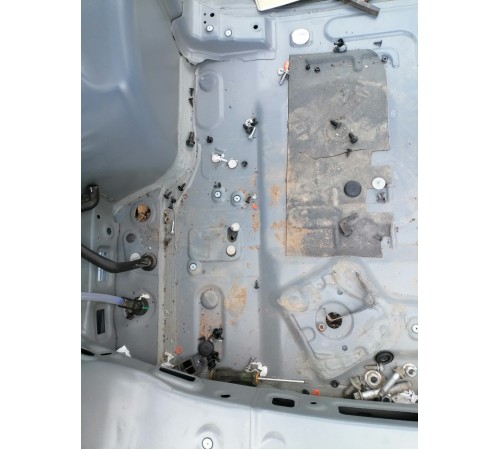 Пол багажника