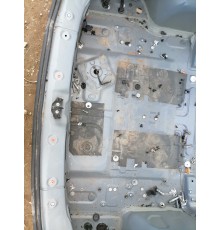 Пол багажника