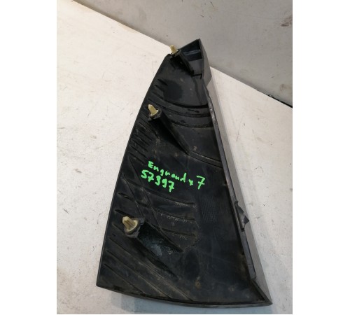 Накладка багажника правая