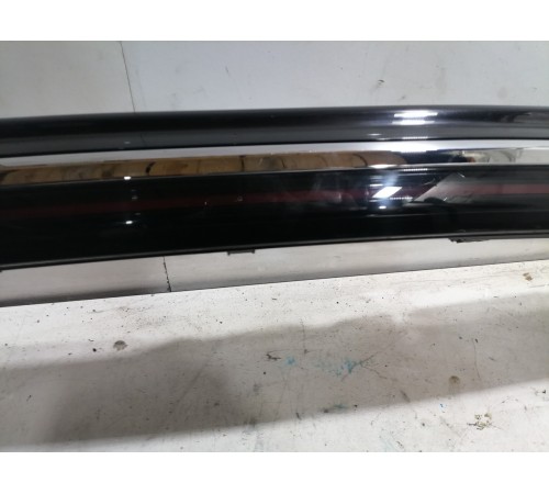 Фонарь комбинированный двери крышки багажника