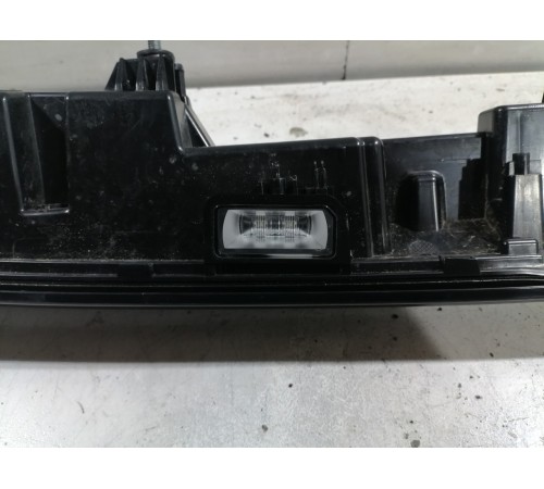 Фонарь комбинированный двери крышки багажника