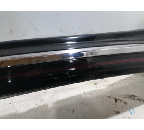 Фонарь комбинированный двери крышки багажника