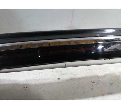 Фонарь комбинированный двери крышки багажника