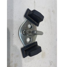 Ответная часть замка багажника