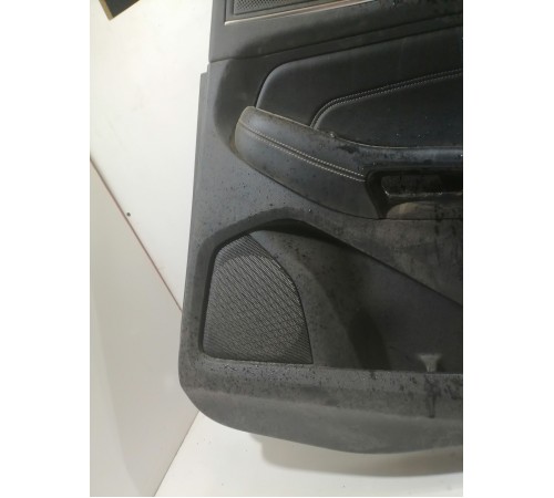 Обшивка двери задняя правая