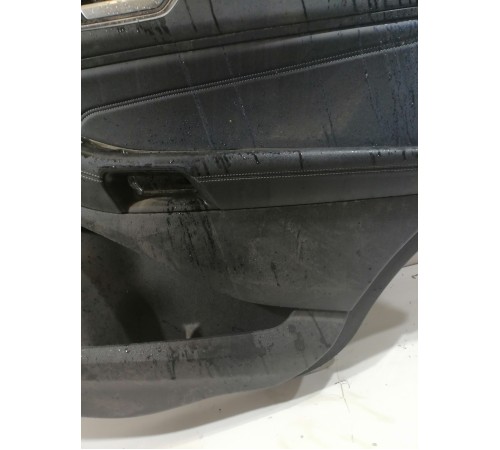 Обшивка двери задняя правая