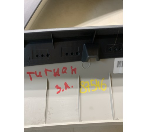 Обшивка стойки(задняя левая)