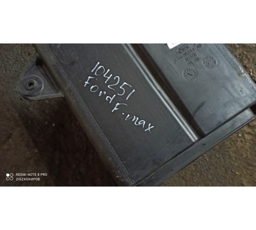 Патрубок (трубка) воздухоочистителя