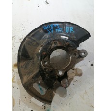  Кулак поворотный передний правый