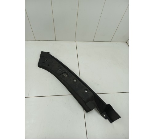 Накладка крыла передняя правая