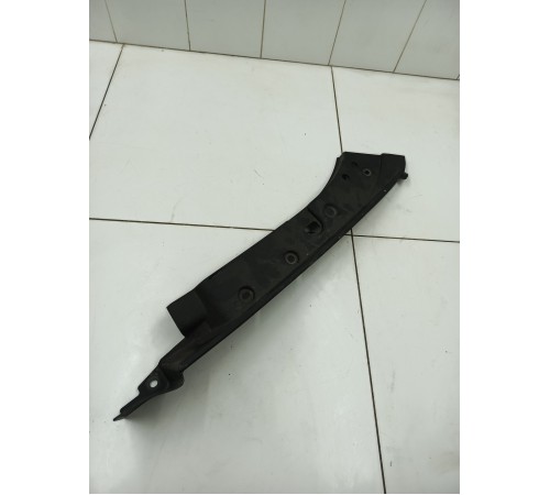 Накладка крыла передняя правая