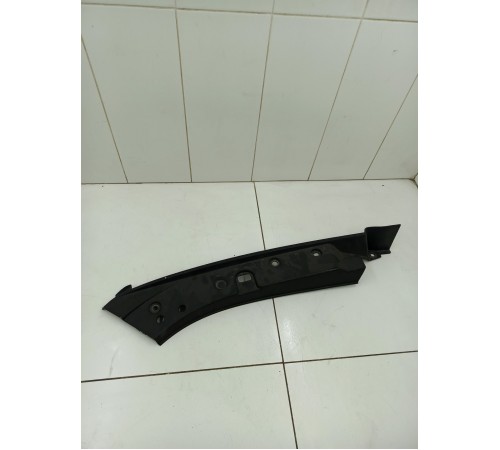 Накладка крыла передняя правая