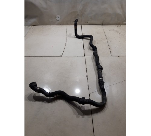 Патрубок системы охлаждения