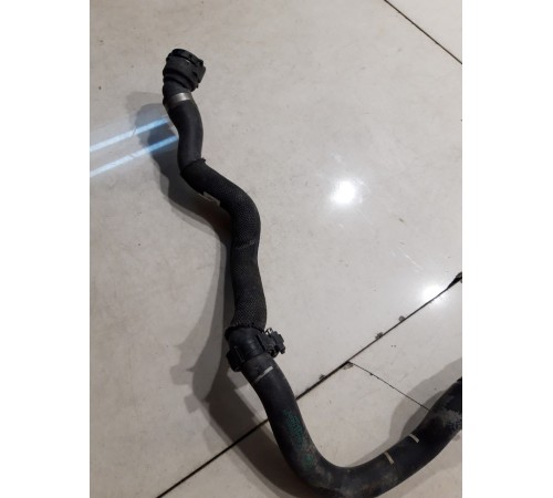 Патрубок системы охлаждения