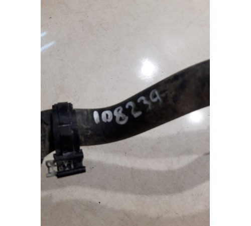 Патрубок системы охлаждения