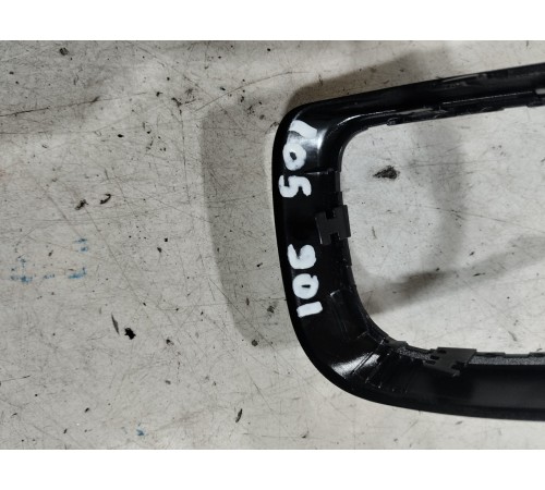 Накладка торпедо центральная декоративная