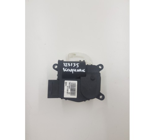 Моторчик привода заслонок отопителя