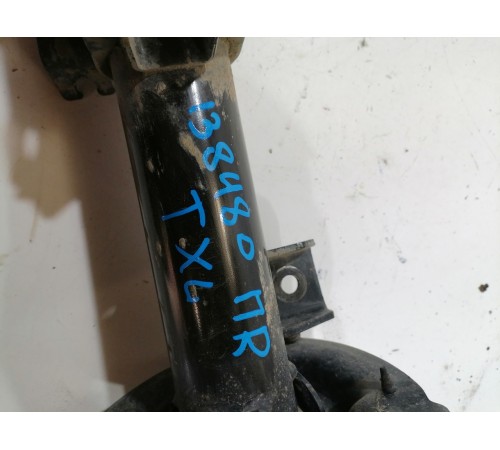 Амортизатор подвески передний правый в сборе