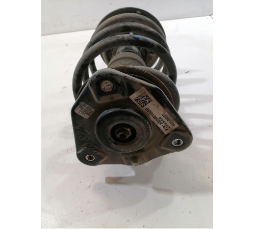 Амортизатор подвески передний правый в сборе