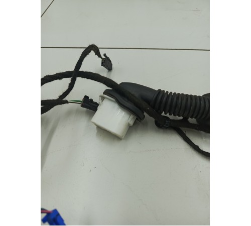 Электропроводка двери задняя левая