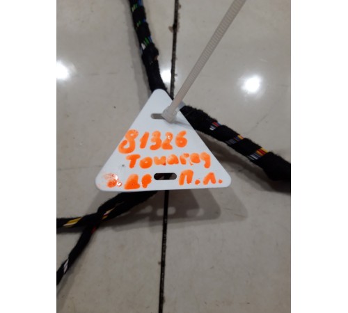 Электропроводка обшивки двери(передняя левая)