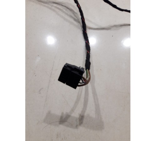 Электропроводка обшивки двери(передняя левая)