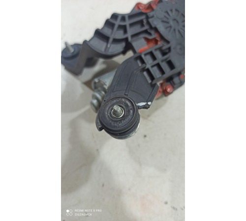 Моторчик стеклоочистителя (задний)