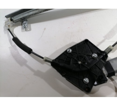 Стеклоподъемник двери передний правый