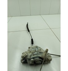 Замок двери передний левый