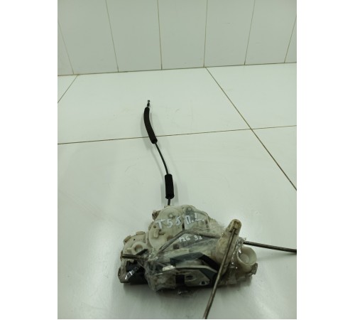 Замок двери передний левый