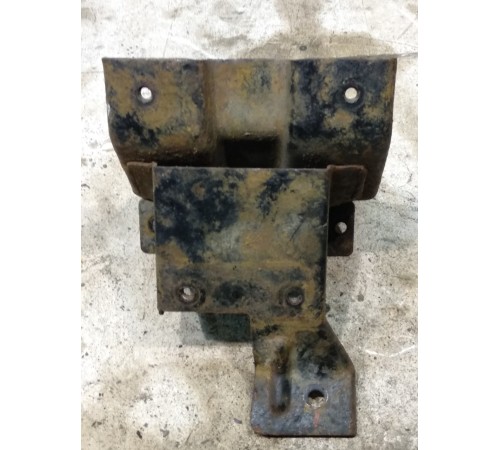 Кронштей площадки аккуммулятора