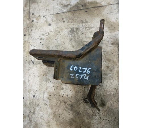 Кронштей площадки аккуммулятора