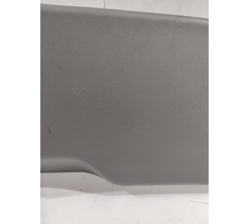 Обшивка центральной стойки(правая верхняя)