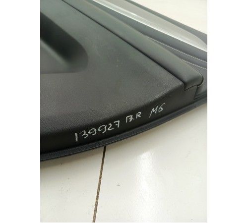 Обшивка двери передняя правая