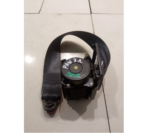 Ремень безопасности (задний левый)