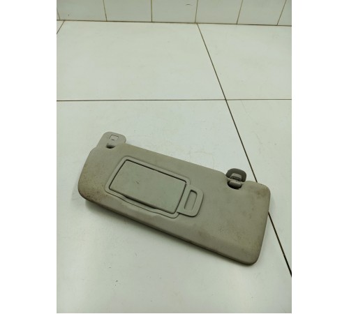 Козырёк левый