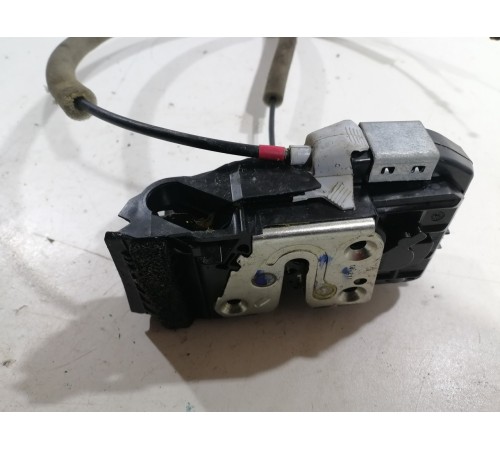 Замок двери задний правый