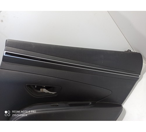 Обшивка двери задняя правая