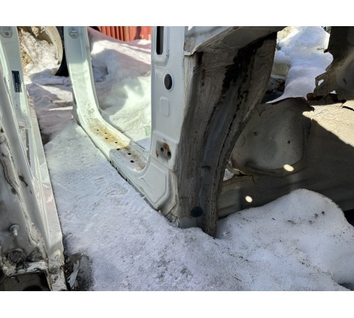 Лонжерон передний правый