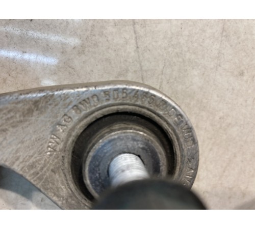 Стойка стабилизатора (задняя, правая)