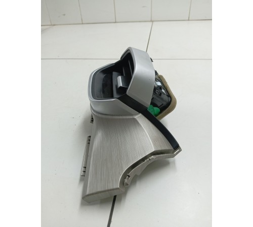 Дефлектор воздушный левый