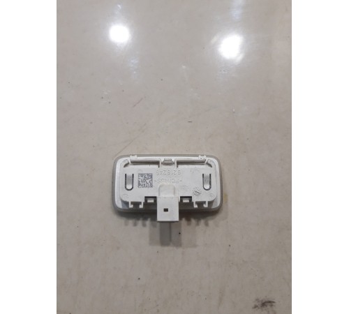 Плафон внутреннего освещения