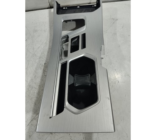 Накладка декоротивная центральной консоли