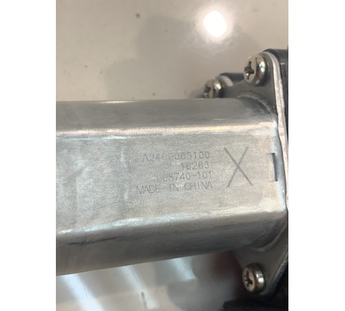 Моторчик стеклоподъемника (задний, правый)